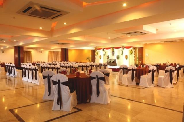 Hotel Swagath De Royal Hyderabad Esterno foto